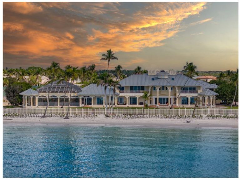 Exploring the Lavish $295 Million Gated Sanctuary: America’s Priciest Home on the Market