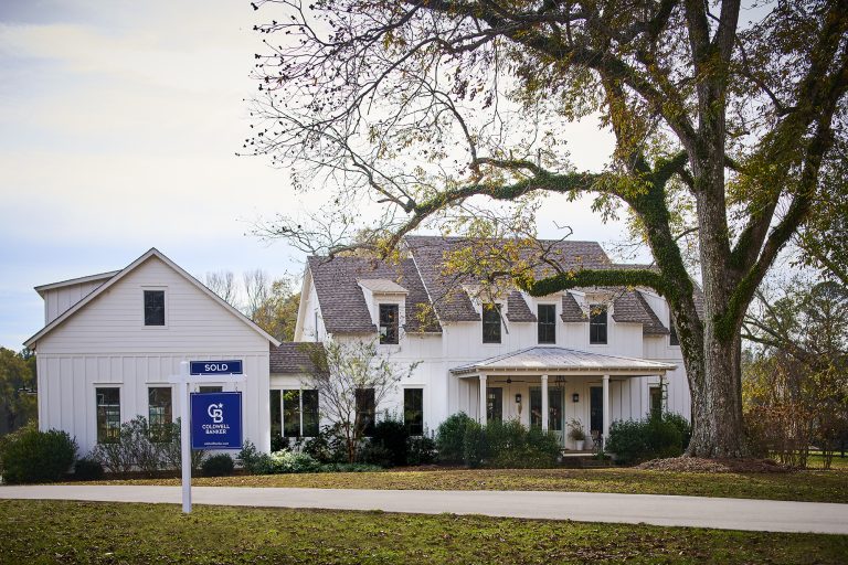 Spring with Home Selling Tips: How to Prepare Your Home for a Successful Sale