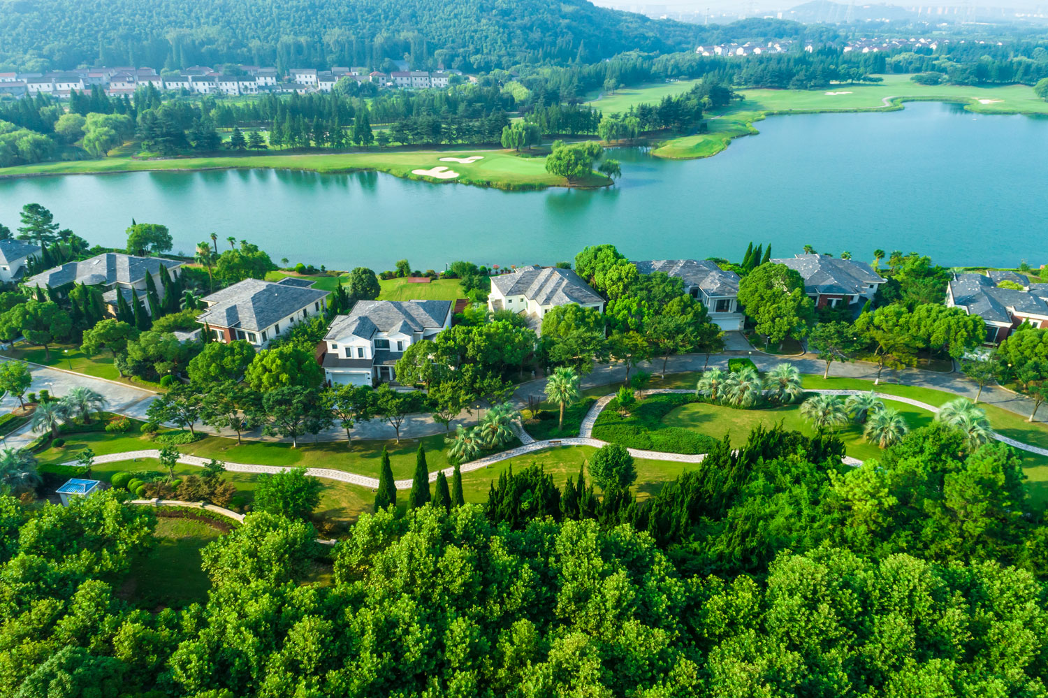 Luxury Homes in Lake Oconee: Features Buyers Are Looking For